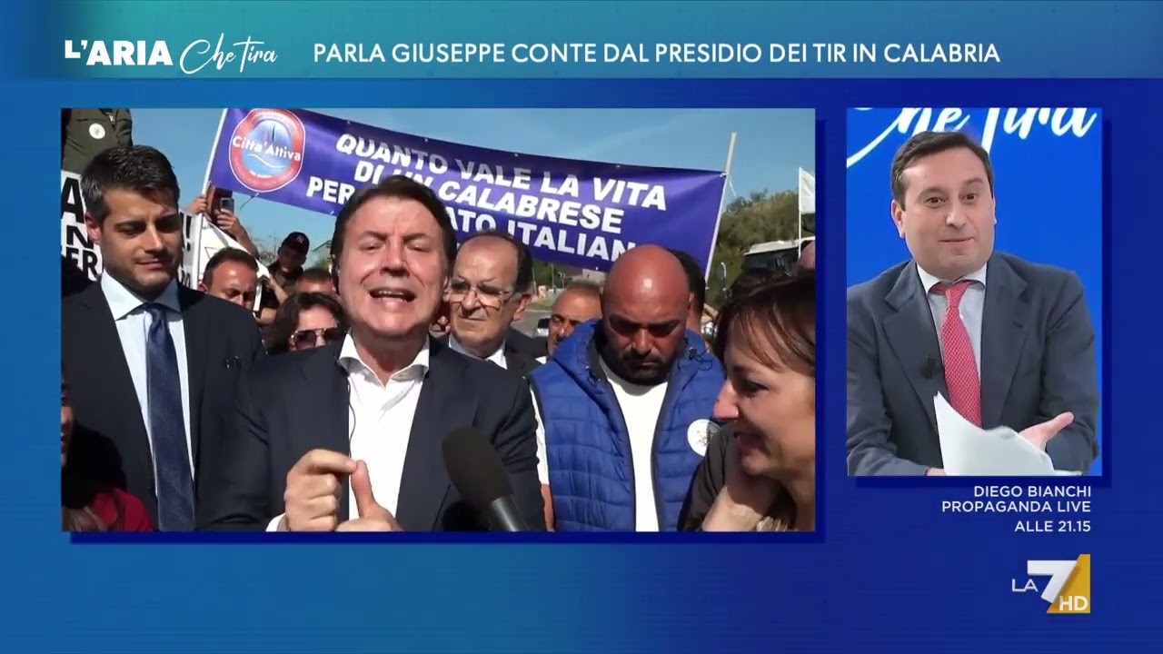 Battibecco tra Conte e Parenzo: "I cittadini a casa hanno un problema concreto"