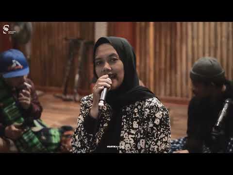 NEUNDEUN HAREPAN - AJENG PRAMESTI