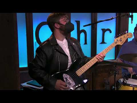 Featherbird - Pink Suit Song