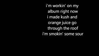 Wiz khalifa Damn it feels good to be a taylor With Lyrics