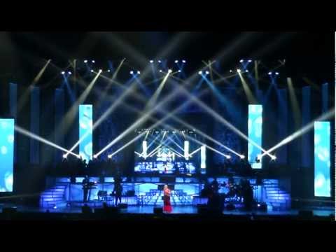 Dave Haddad playing drums for Googoosh at Nokia - October 2012 - Zepyuri & Mordab