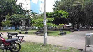 preview picture of video 'centro medico imbanaco cali Dirrección telefono Parque San Fernando almacenes exito San Fernando'