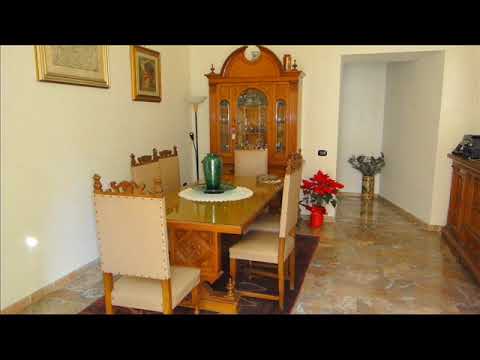 Via Matteo Renato imbriani 170mq