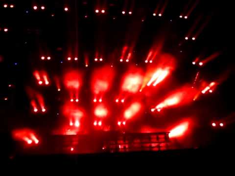 Swedish House Mafia: Axwell vs. REM - Heart Is My Religion (Blake Jarrell Mashup)(EDC Las Vegas)