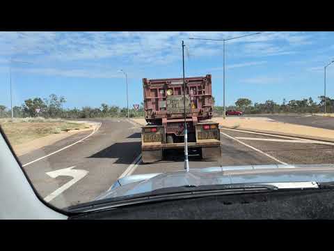 Video: Threeways — where the highway goes three ways