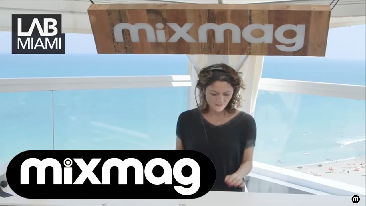 Francesca Lombardo - Tech House DJ set in the Mixmag Lab Miami