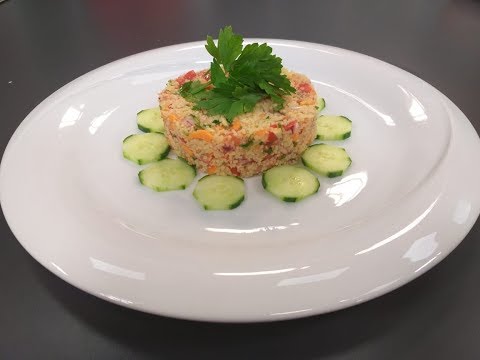 Rreze Dielli 17 Korrik  2019   Të Gatuajmë me Znj  Vjollca P2 Sallatë Me Kus Kus Dhe Perime