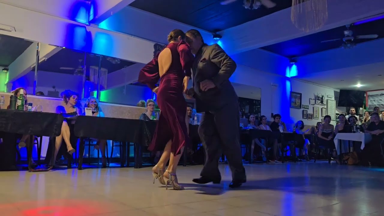 Video thumbnail for SANDRA MESSINA & RICARDO CALVO || Milonga del recuerdo (D Arienzo / Echague) [milonga]
