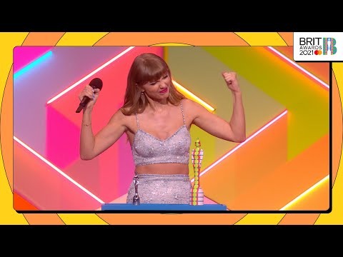 Taylor Swift wins BRITs Global Icon | The BRIT Awards 2021 thumnail