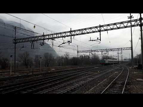 IL TRANSITO DEL REGIONALE IN STAZIONE A PERI (VR) 17 - 3 - 2018