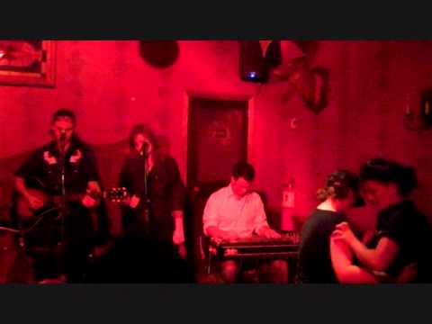 Juan & the Pines - Down by the Border