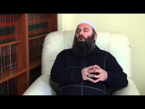 Jam një mashkull dhe më riten shum vetllat, a më lejohet ti rregulloj te berberi - Hoxhë Bekir Hali