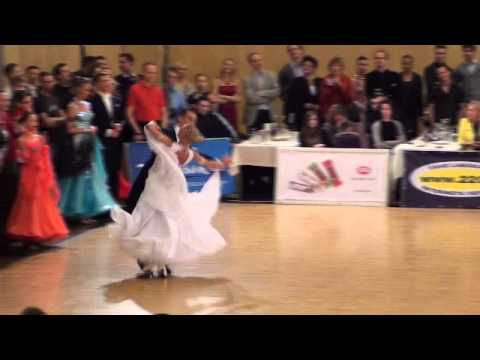 Latvian Standart Championship 2011 Ilmārs Ozols - Santa Dmitrijeva solo viennese waltz.wmv