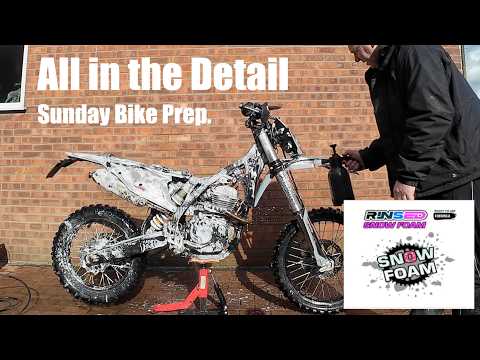 All in the Detail. (Sunday bike prep)