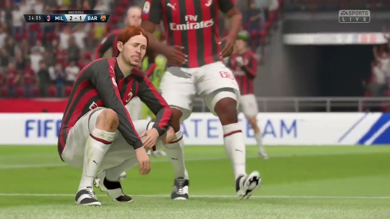 La bionda colpisce, la mora rapisce, il roscio punisce