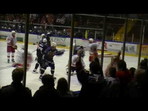 Pre-Playoffs ESC Moskitos Essen vs. Ratinger Ice Aliens Spiel 1