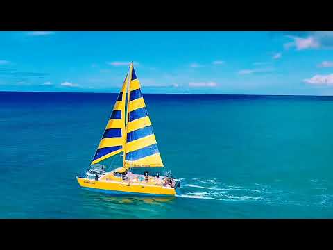 HAWAII in 8K ULTRA HD - Tropical Island Tour with Nature Relaxing Music & Drone