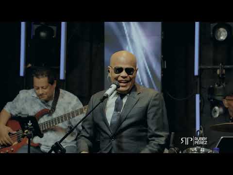 RUBBY PÉREZ - YO SÉ QUE ES MENTIRA EN VIVO!