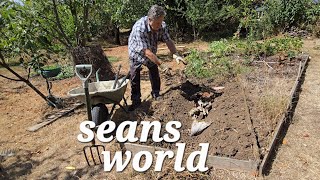 Save Money: Create A Hugelkultur Raised Bed!