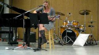 Cover of Wagon Wheel Performed by Vicki Anderson