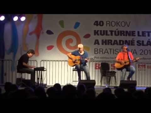 Pavol Hammel a Juraj Burian - Poď / S holubom na hlave (Bratislava 16.8.2015)