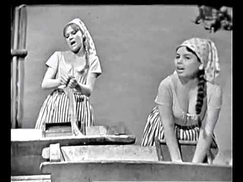 1966 Eva Pilarová a Edita Štaubertová - Vltava