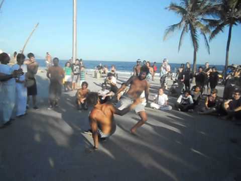 Capoeira Arpoador Mestre Itapuã