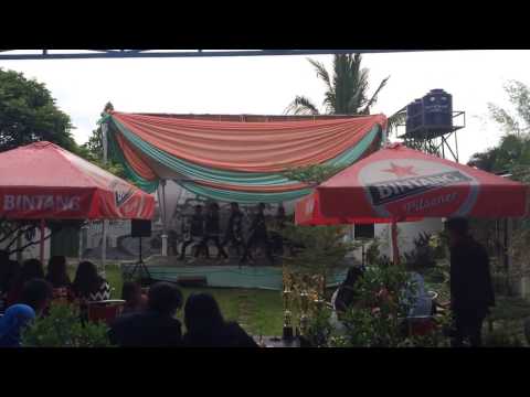 [161218]  UNIQ - Intro (Block B Bastarz - Zero For Conduct) + EOEO Cover by UNIQORN at LTown Resto