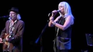 Buddy Miller &amp; Emmylou Harris, Don&#39;t Tell Me To Stop Loving You