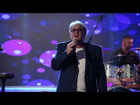 Trajce Manev i Grupa Molika - Osamen (Art Studio Production Live TV Show)