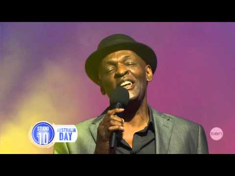 Steve Clisby Performs Live on Studio 10