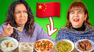 Mexican Moms Try Authentic CHINESE Food!
