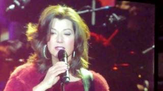 Amy Grant "TENNESSEE CHRISTMAS" DES Moines, Iowa December 4, 2016