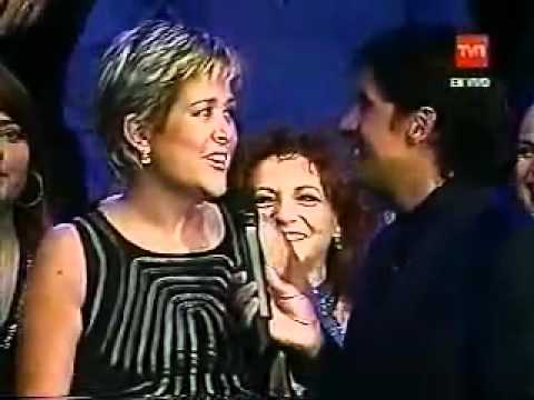 Andrea Tessa y el Coro Italiano en I SAY A LITTLE PRAYER FOR