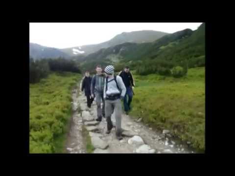 Chwila grozy ! Przerażliwy ryk niedźwiedzia na szlaku w Tatrach.