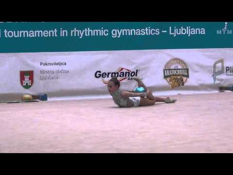 lara pikovnik 29 mtm ball