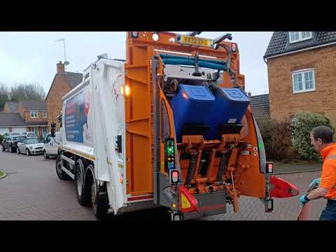 *Christmas and New Year Clearup* Dennis Elite + Olympus Bin Lorry on Mixed Recycling, ZFZ