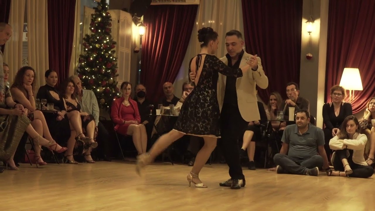 ALEJANDRO LARENAS Y MARISOL MORALES | Athens, 2022  3/4 Anibal Troilo