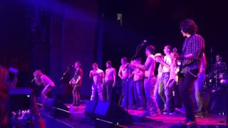 Jessie James decker lights down low tour Clint Eastwood live