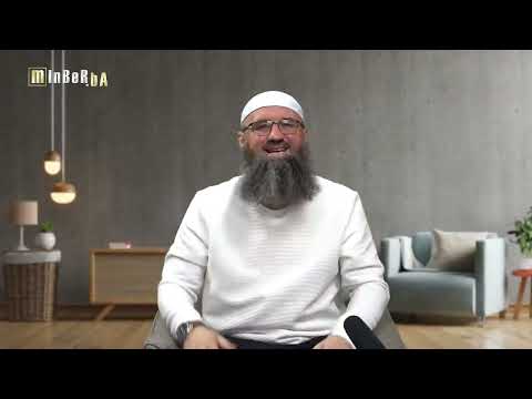 Moramo li proučiti Fatihu do kraja kada klanjamo za imamom jer on uči brzo? - Elvedin Pezić