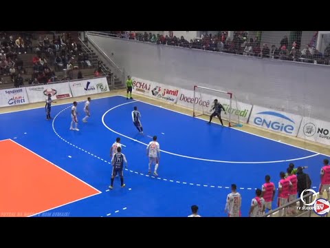 Chopinzinho vence o Pato Futsal