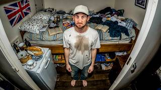 Download lagu Inside London's Smallest Apartments mp3 Download lagu Inside London's Smallest Apartments mp3