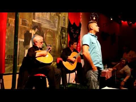 José Luís (Pintarolas), "Fado Três Bairros" - "A minha extremosa mãe" (?)