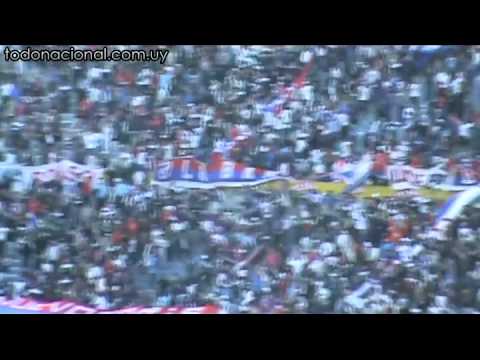 "Vs. Cerrito - soy del bolso vago y atorrante+GOL Viudez" Barra: La Banda del Parque • Club: Nacional