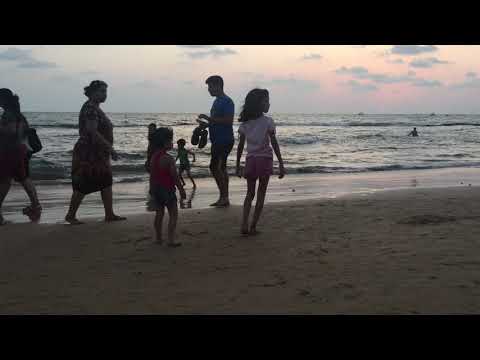 Shreyasi and Dhruva Lohar enjoying Goa beach