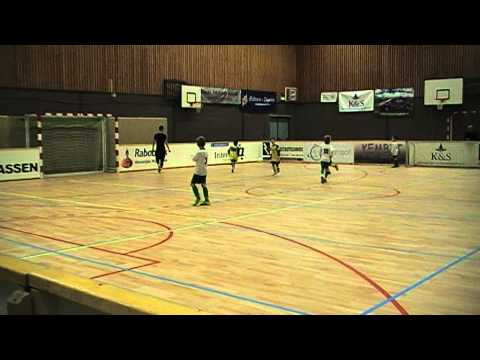 Hallenmasters Stein 27-12-2014 RKFC Lindenheuvel mini F VS De Ster MP3