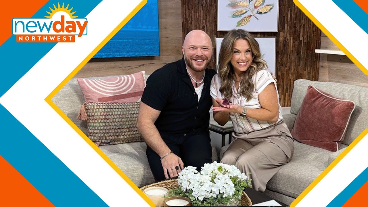 Medium Travis Holp reads spirits and big surprises - New Day NW