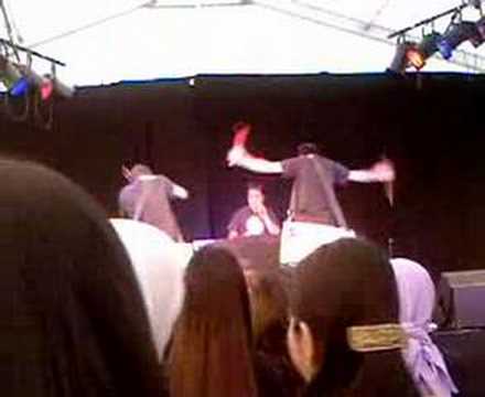 Dj vips..... playin the dhol @ Edin Mela -2007