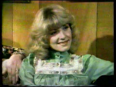 Stella Parton with her Mom & Dad (1978 Interview)