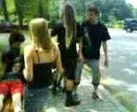 Sie nennen sich "Die Drillings-Brüder"